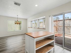 1723 Linfield Way, Houston TX 77058