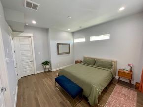 808 Fisher A, Houston TX 77018