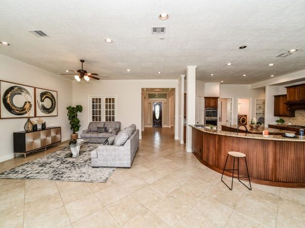 13819 Laurel Colony Trail, Houston TX 77059