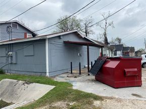 6101 Hirsch Road, Houston TX 77026