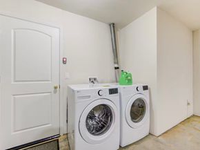 6131 Gladewell Drive, Houston TX 77072