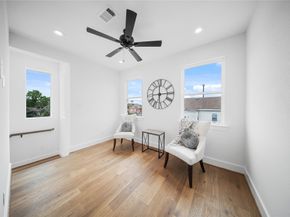 1116 Hogan Street, Houston TX 77009