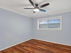 5923 Rutherglenn Drive, Houston TX 77096