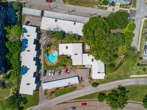 5222 Memorial Drive 5222, Houston TX 77007
