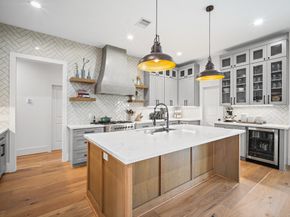10135 Kerrwood Lane, Houston TX 77080