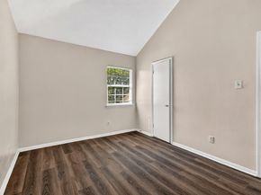 8667 Vinkins Road, Houston TX 77071