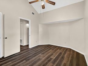 8667 Vinkins Road, Houston TX 77071