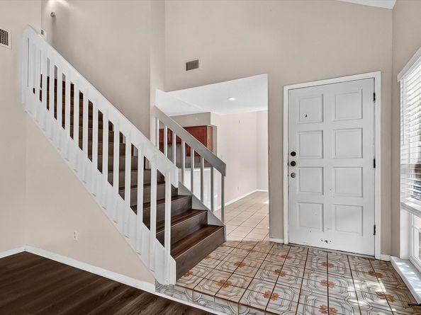 8667 Vinkins Road, Houston TX 77071