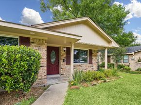 1607 Willowby Drive, Houston TX 77008