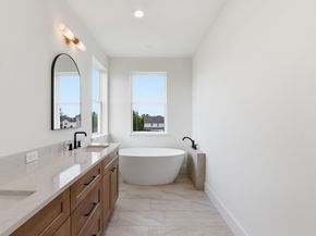 7710 Earl Rudder Way, Houston TX 77055