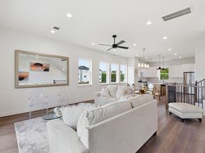 7710 Earl Rudder Way, Houston TX 77055