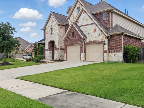2114 Holly Manor Court, Katy TX 77493