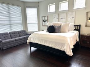 2114 Holly Manor Court, Katy TX 77493