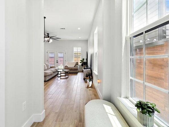 5209 Canal Street, Houston TX 77011