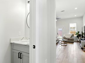 5209 Canal Street, Houston TX 77011