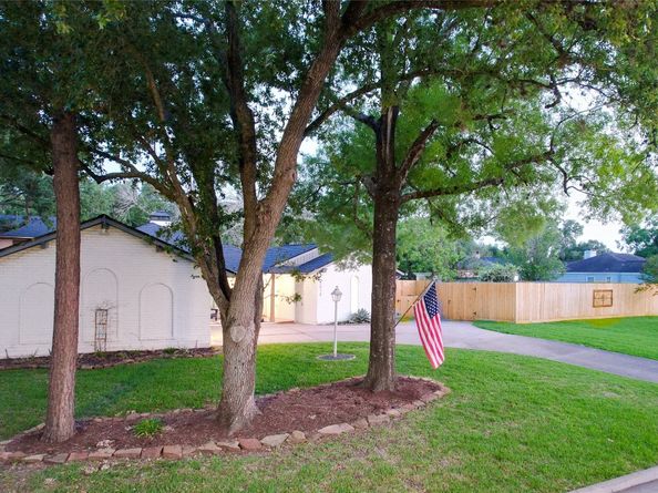 3010 Broadmoor Drive, Sugar Land TX 77478