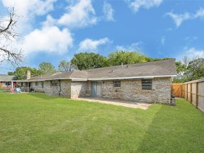 5910 Verdome Lane, Houston TX 77092