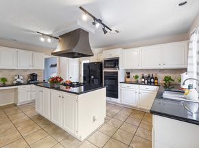 7518 Honey Creek Lane, Houston TX 77095