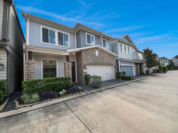 8913 Aventino Way, Houston TX 77080