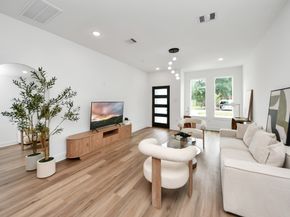 8119 Sterlingshire Street A/B, Houston TX 77078