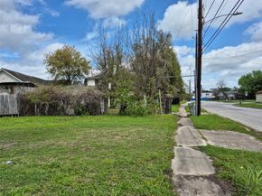 4618 Sharon Street, Houston TX 77020