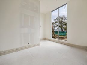 5403 Meadow Lake Lane, Houston TX 77056