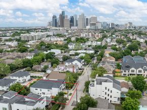610 WILLARD Street, Houston TX 77006