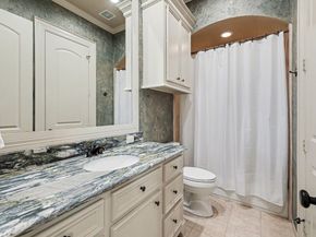 3 Player Ridge Court, The Woodlands TX 77382