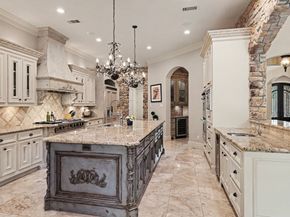 3 Player Ridge Court, The Woodlands TX 77382