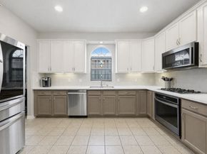 527 Oxford Street C, Houston TX 77007