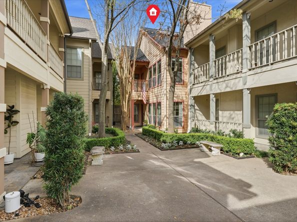 527 Oxford Street C, Houston TX 77007