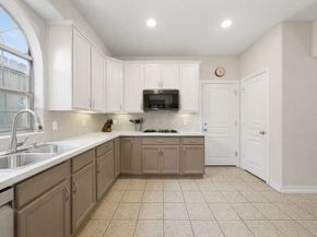 527 Oxford Street C, Houston TX 77007