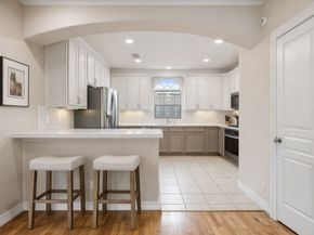 527 Oxford Street C, Houston TX 77007
