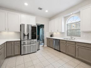 527 Oxford Street C, Houston TX 77007