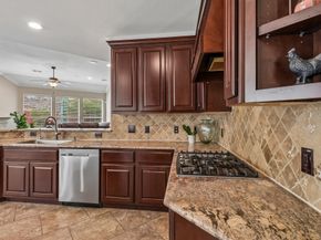 15 Verdin Place, The Woodlands TX 77389