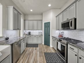 34 W Prairie Dawn Circle, The Woodlands TX 77385