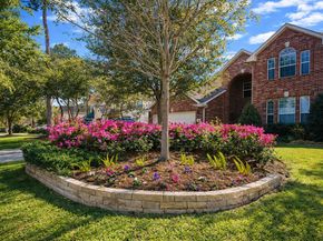 34 W Prairie Dawn Circle, The Woodlands TX 77385