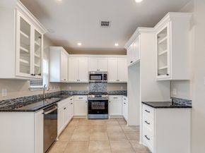 3231 Alabama Street, Houston TX 77004