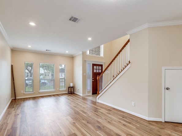 3231 Alabama Street, Houston TX 77004