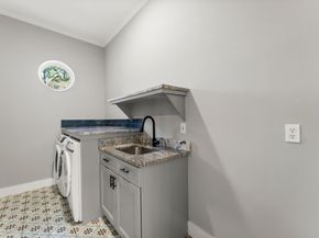 24611 W Kingscrest Circle, Spring TX 77389