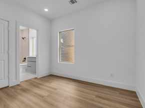 1504 Griffin Street, Houston TX 77009