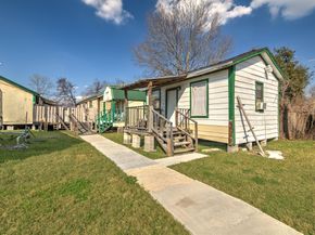 14929 Henry Road, Houston TX 77060