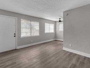 3613 Crane Street, Houston TX 77026