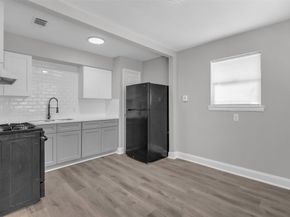 3613 Crane Street, Houston TX 77026