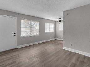 3613 Crane Street, Houston TX 77026