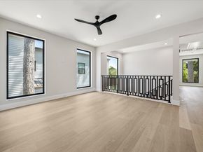 1014 Gardenia Drive, Houston TX 77018