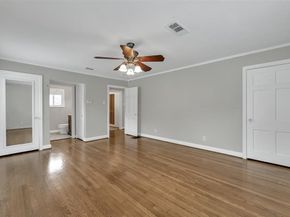 3215 Milburn Street, Houston TX 77021