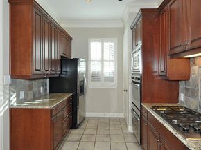 6215 Sutherland Square, Houston TX 77081