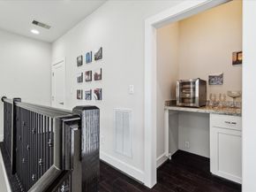 5212 Larkin Street, Houston TX 77007