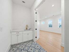 525 W 26th Street, Houston TX 77008